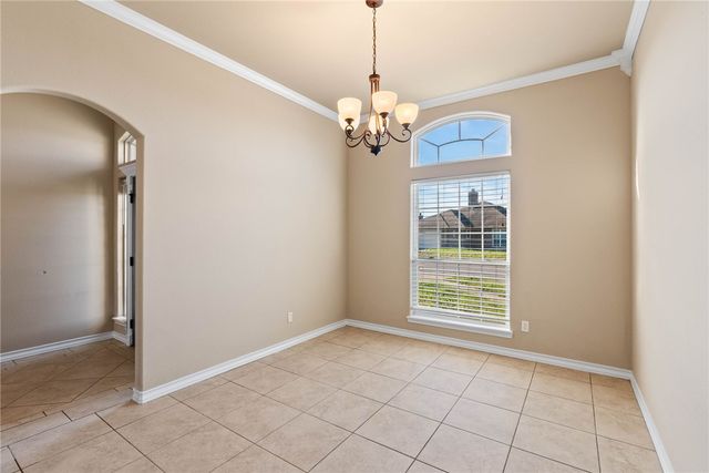 3919 Amadas Dr, Corpus Christi, TX 78414