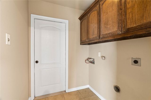 3919 Amadas Dr, Corpus Christi, TX 78414