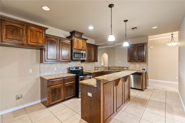 3919 Amadas Dr, Corpus Christi, TX 78414