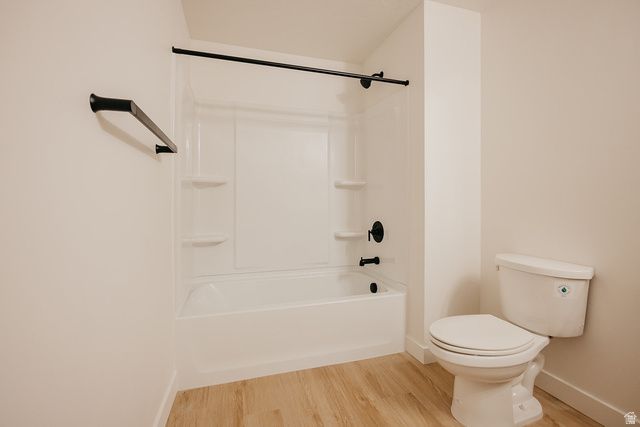5233 S PARAMOUNT DR, Riverdale, UT 84405