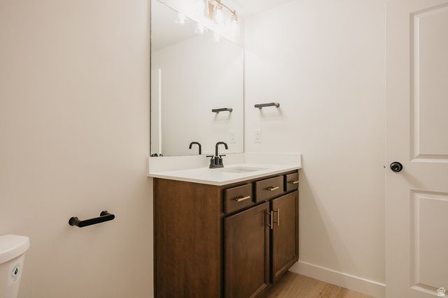 5233 S PARAMOUNT DR, Riverdale, UT 84405