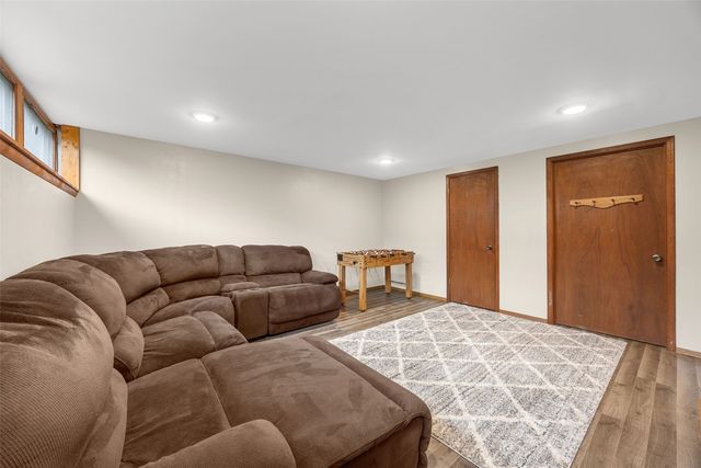 4216 Northwood Drive NE, Cedar Rapids, IA 52402