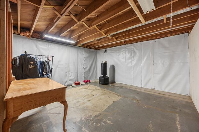 4216 Northwood Drive NE, Cedar Rapids, IA 52402