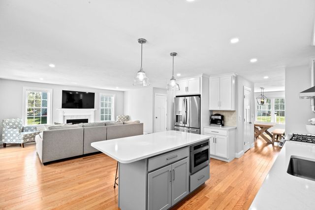 21 Blossom Drive, Plymouth, MA 02360