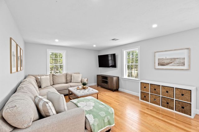 21 Blossom Drive, Plymouth, MA 02360