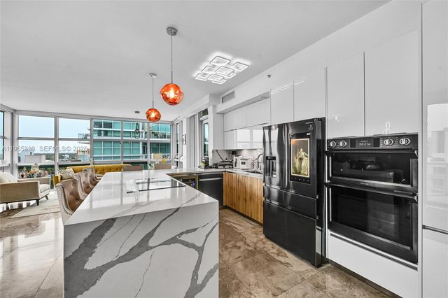 3131 NE 188th Street 21107, Aventura, FL 33180