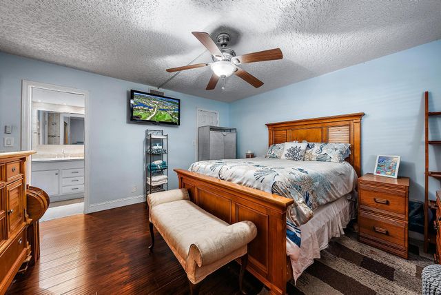 52 Yacht Club Drive 105, North Palm Beach, FL 33408