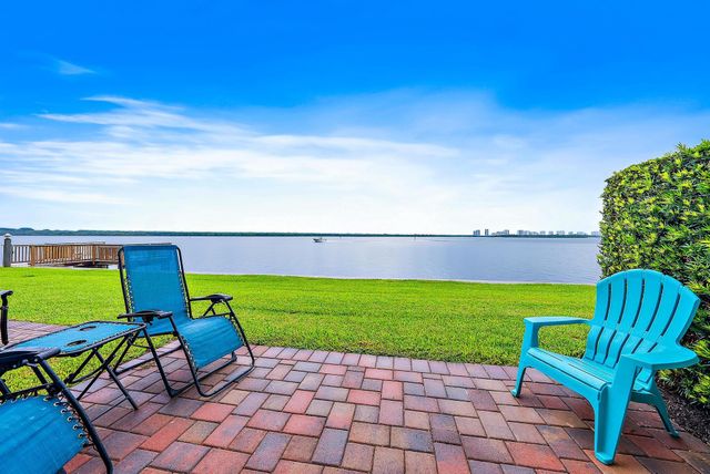 52 Yacht Club Drive 105, North Palm Beach, FL 33408