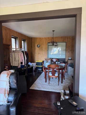 21342 Royce Road, Hancock, MI 49930