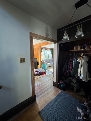 21342 Royce Road, Hancock, MI 49930