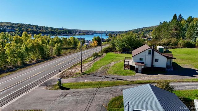 21342 Royce Road, Hancock, MI 49930