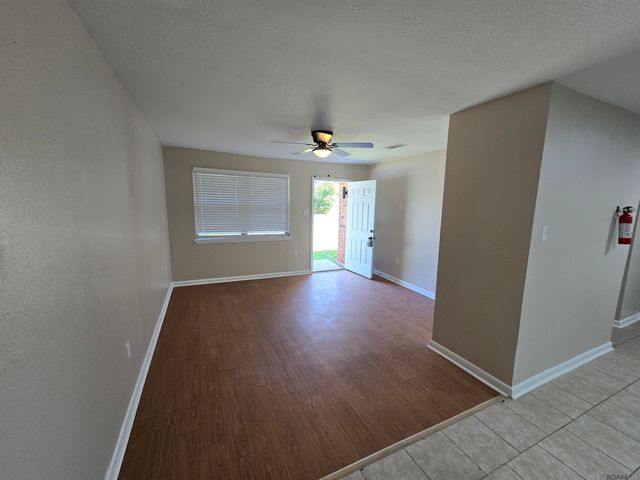 16438 Vermillion Dr, Baton Rouge, LA 70819
