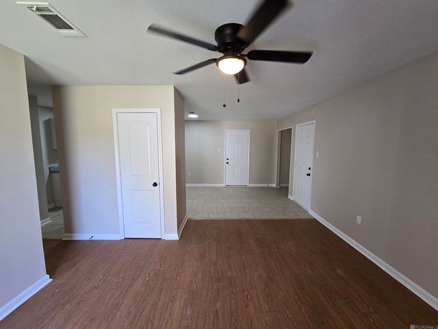 16438 Vermillion Dr, Baton Rouge, LA 70819