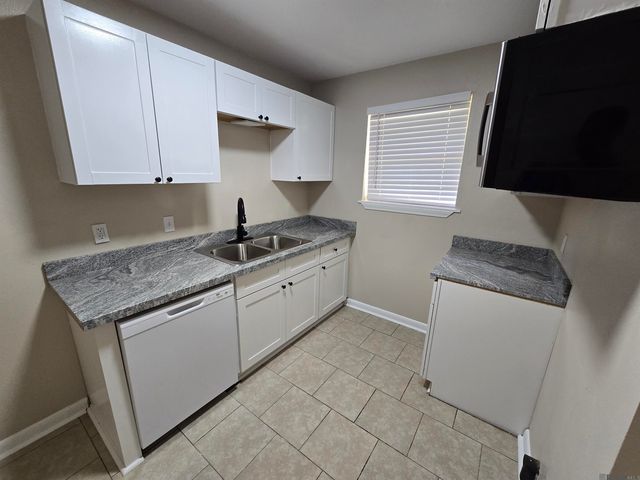 16438 Vermillion Dr, Baton Rouge, LA 70819