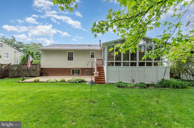 3108 BATTERSEA LN, Alexandria, VA 22309