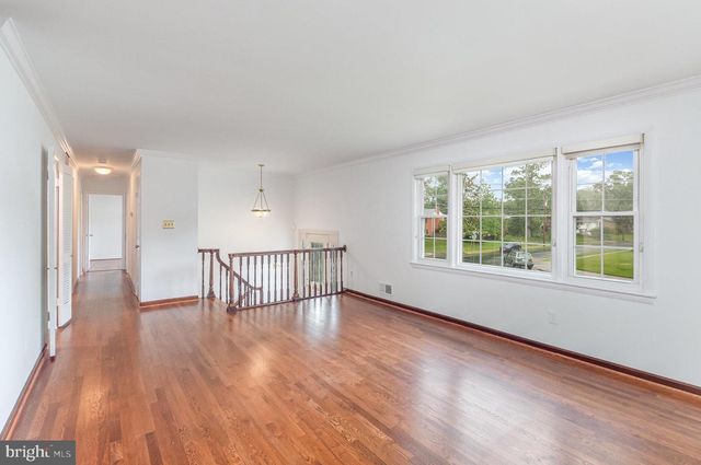 3108 BATTERSEA LN, Alexandria, VA 22309