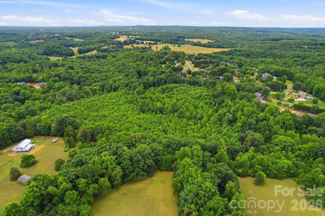 1273 Shirebourn None, Hickory, NC 28602