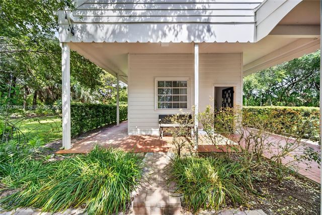 26950 SW 157th Avenue, Homestead, FL 33031