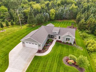 4031 Autumn Ridge Drive, Middleville, MI 49333