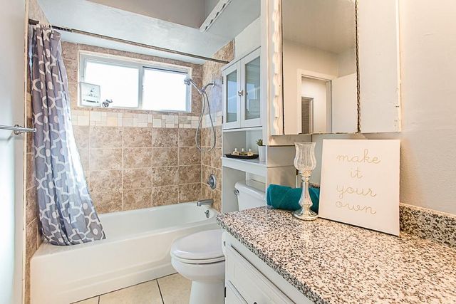 709 N Silver Leaf Drive, Moore, OK 73160