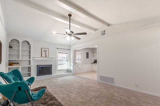 709 N Silver Leaf Drive, Moore, OK 73160