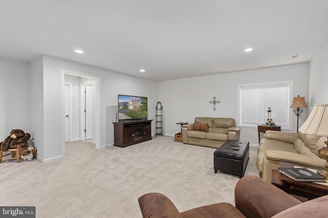 801 STEPHAN MACE CT, Purcellville, VA 20132