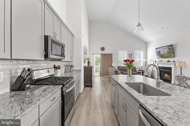 801 STEPHAN MACE CT, Purcellville, VA 20132