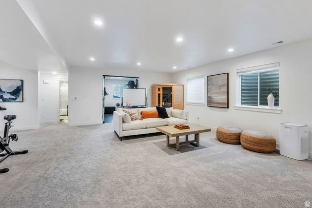 709 E 200 S, Centerville, UT 84014