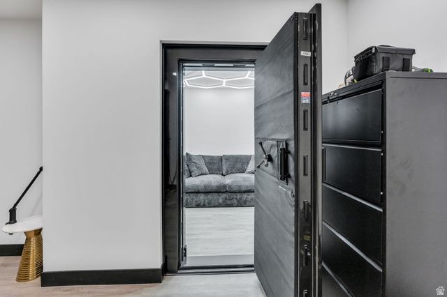 709 E 200 S, Centerville, UT 84014