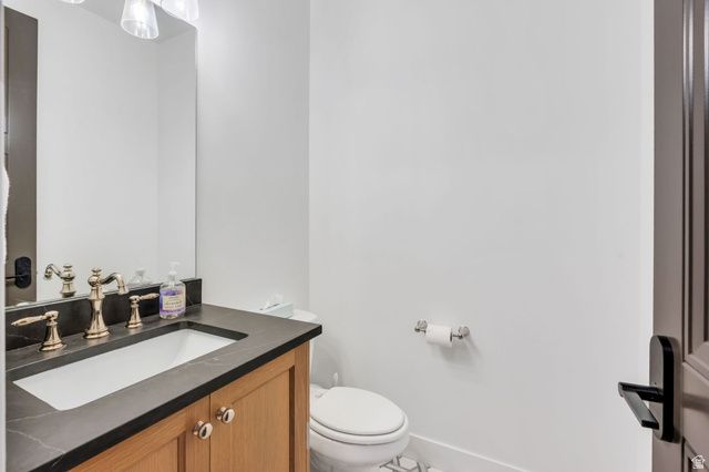 709 E 200 S, Centerville, UT 84014