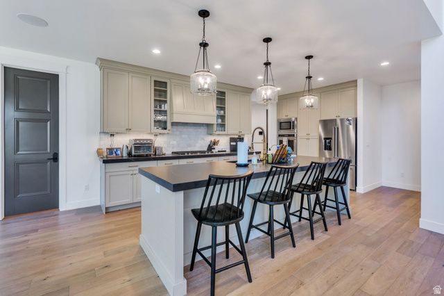 709 E 200 S, Centerville, UT 84014