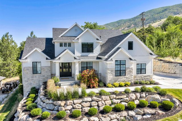 709 E 200 S, Centerville, UT 84014