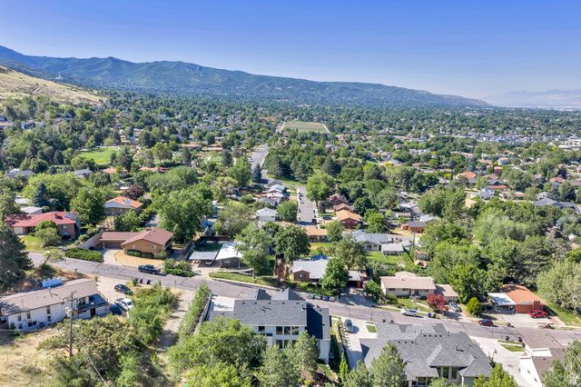709 E 200 S, Centerville, UT 84014