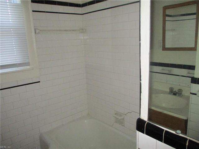 7603 Gloucester AVE, Norfolk, VA 23505