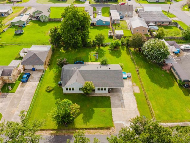 106 People Street, Thibodaux, LA 70301