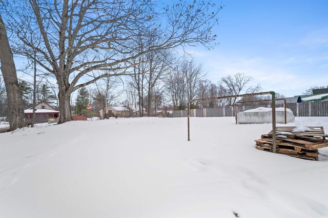 133 Lafayette Street, Laconia, NH 03246