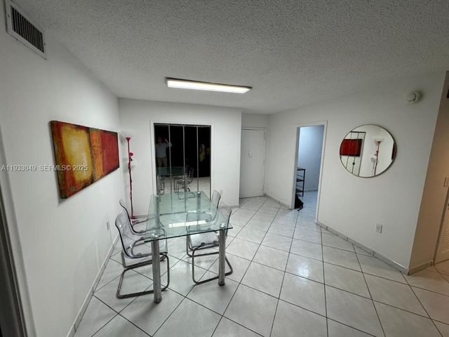 5750 Collins Ave 10J, Miami Beach, FL 33140