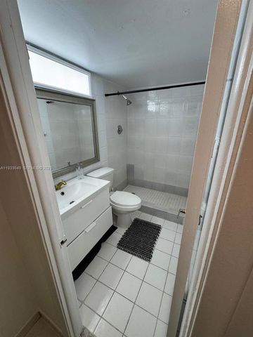 5750 Collins Ave 10J, Miami Beach, FL 33140