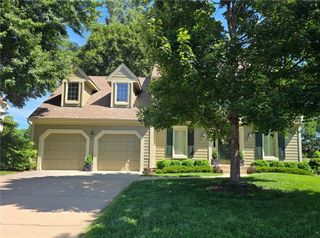 7930 W 117th Street, Overland Park, KS 66210