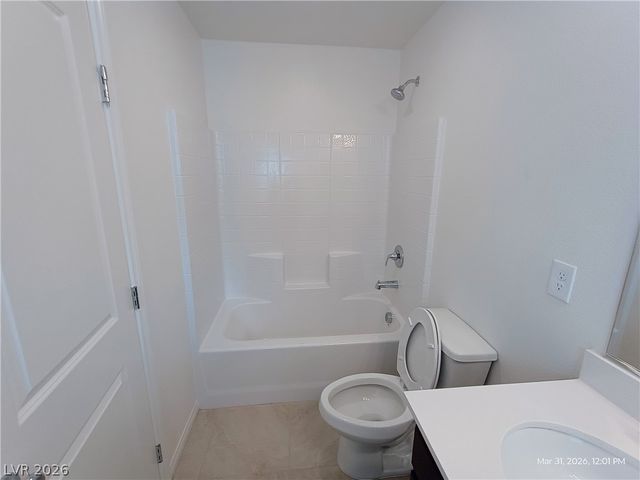 9158 Surrey Wood Street, Las Vegas, NV 89113