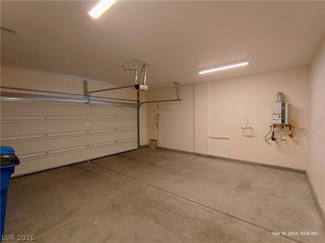 9158 Surrey Wood Street, Las Vegas, NV 89113