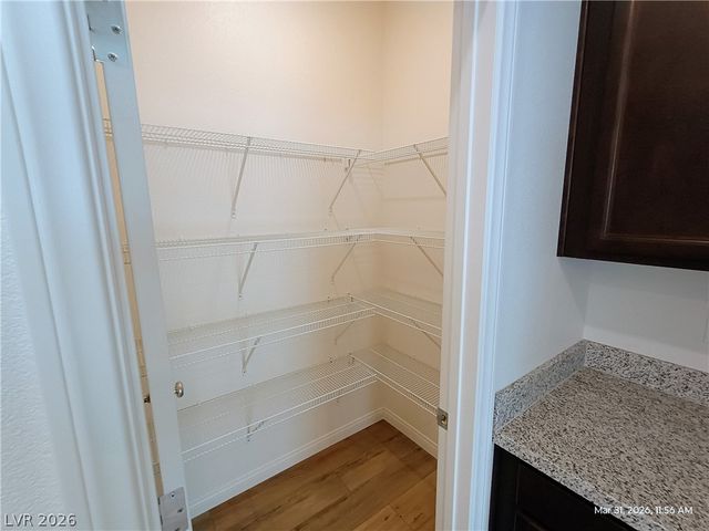 9158 Surrey Wood Street, Las Vegas, NV 89113