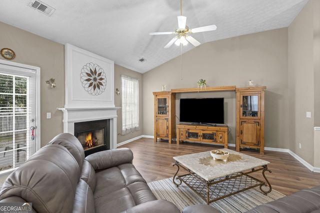 2114 Beacon Crest Drive, Buford, GA 30519