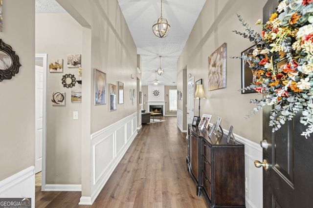 2114 Beacon Crest Drive, Buford, GA 30519