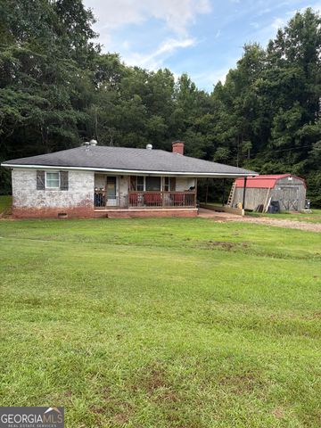 3978 Bartley Road, West Point, GA 31833