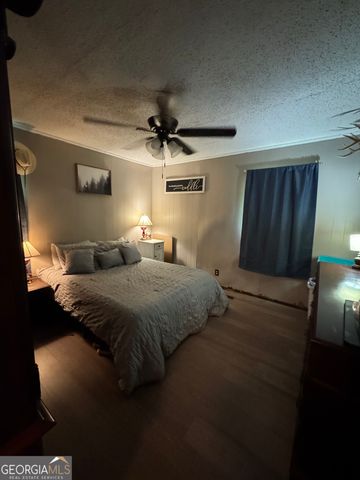 3978 Bartley Road, West Point, GA 31833