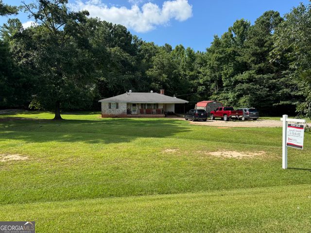 3978 Bartley Road, West Point, GA 31833