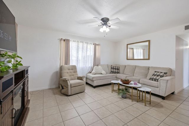 605 Stanley Street, Exeter, CA 93221