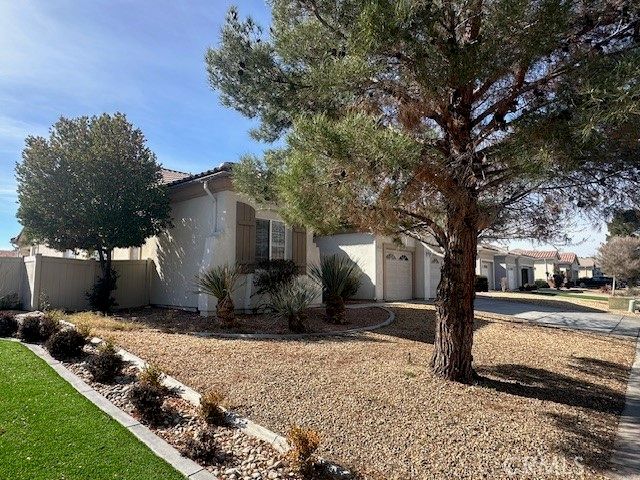 19721 Chicory Court, Apple Valley, CA 92308