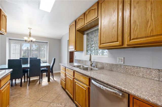 461 W Blaine, Riverside, CA 92507